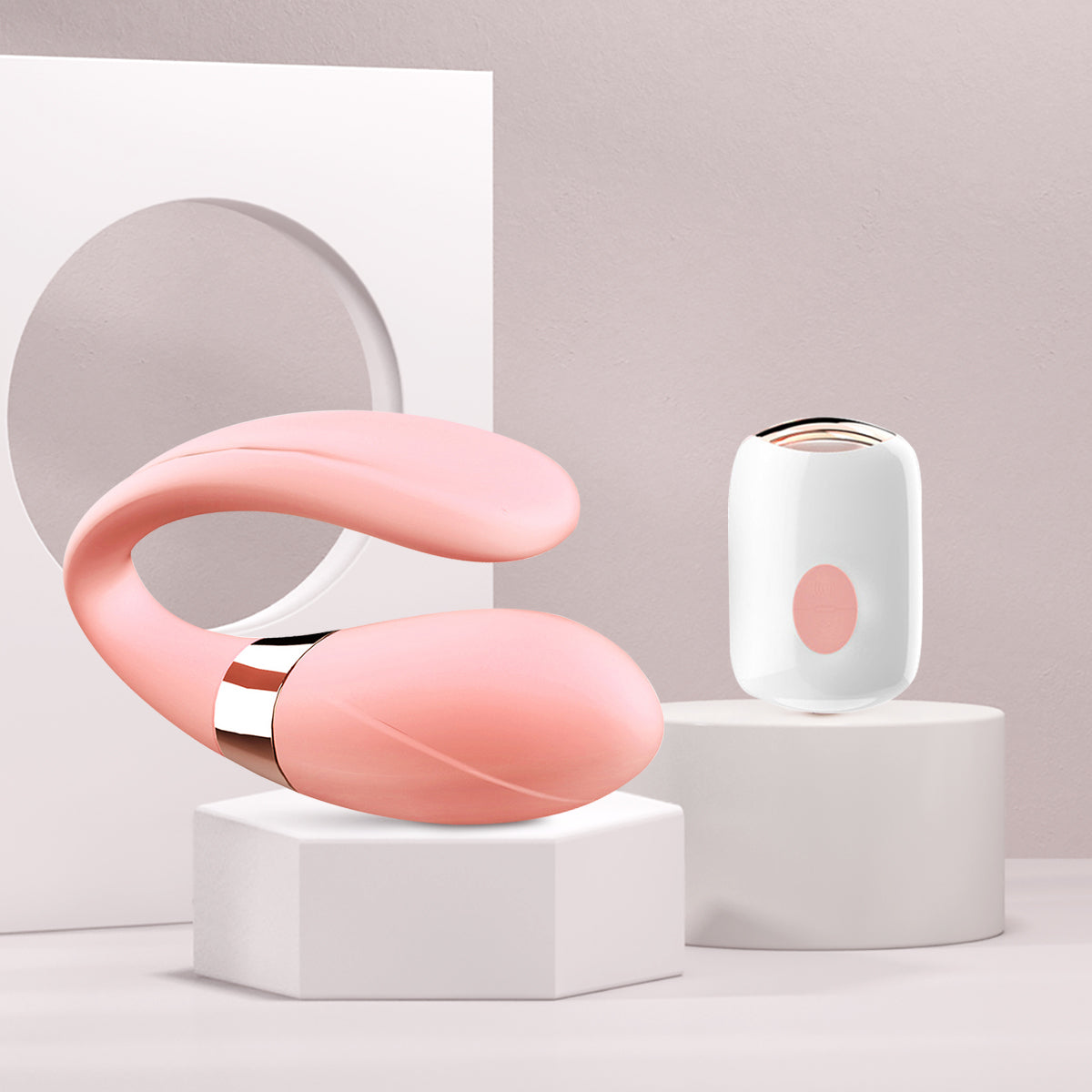 Wearable couples vibrator with remote